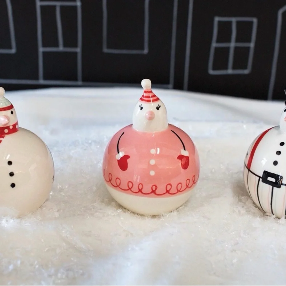 Trio of Round Ceramic Snowmen Figurine Family Winter Snow Friends NWT